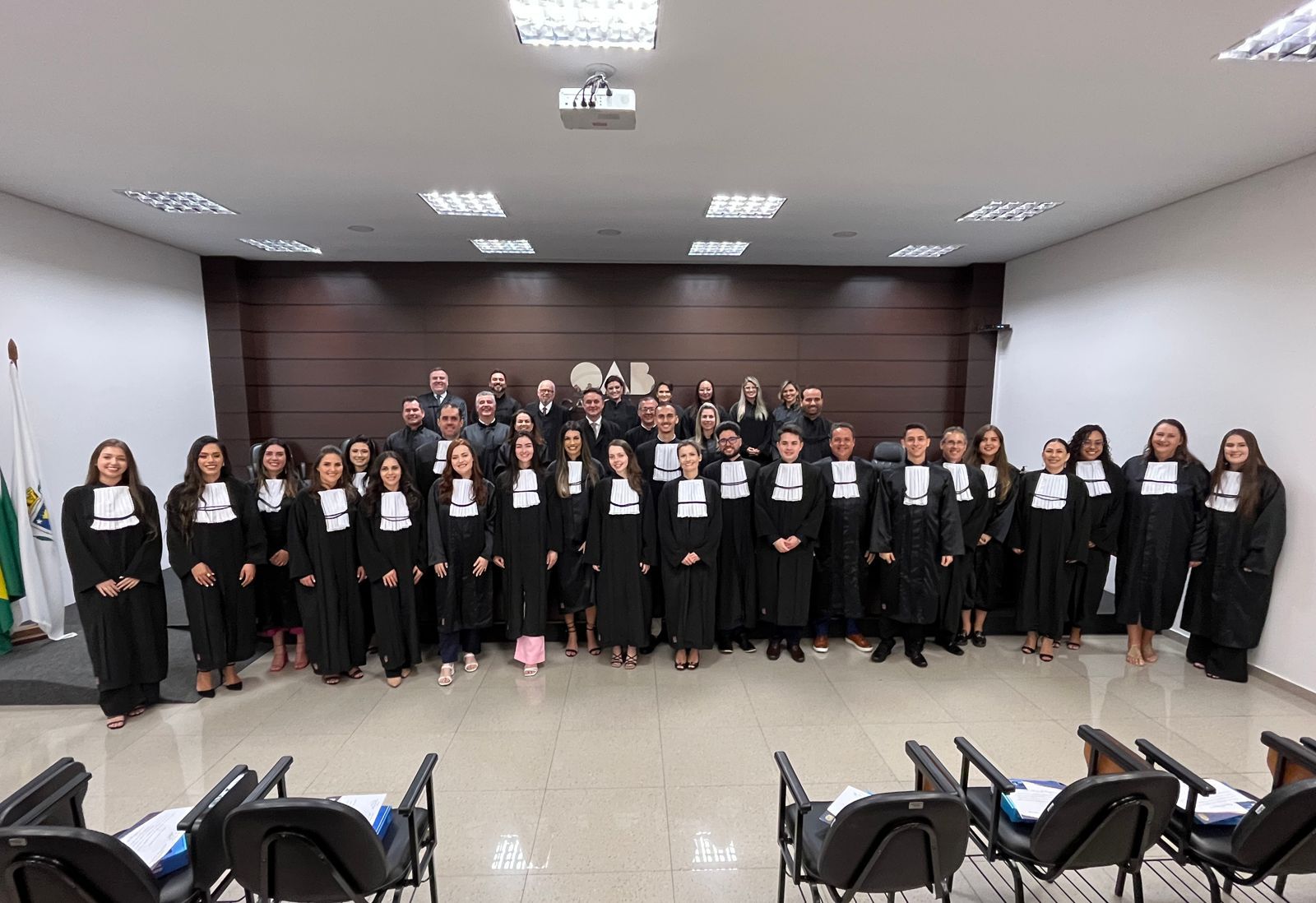 Emoção marca juramento de 23 novos advogados e advogadas na OAB Cascavel